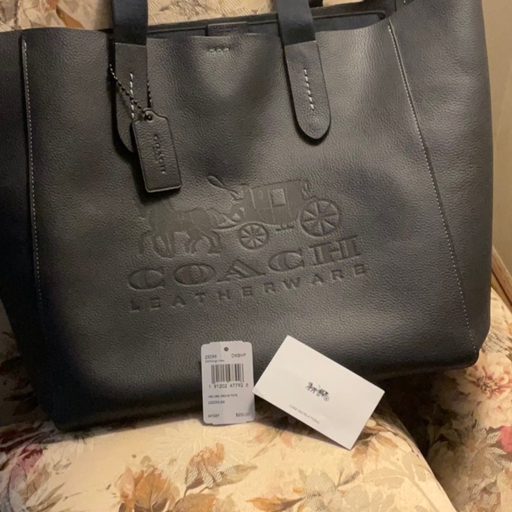 NWT Coach Grove Tote Navy Blue